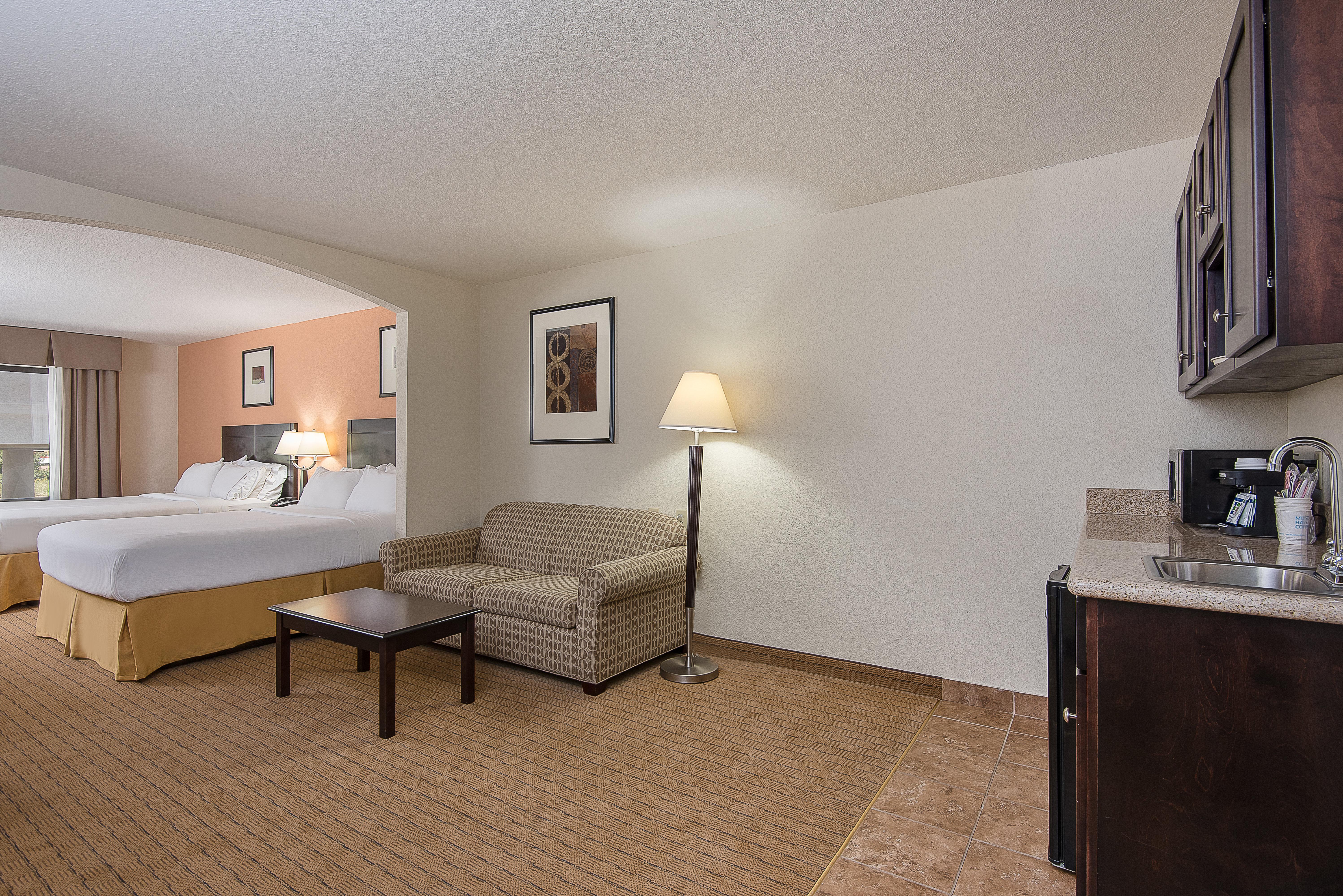 holiday inn express and suites lafayette east by ihg
