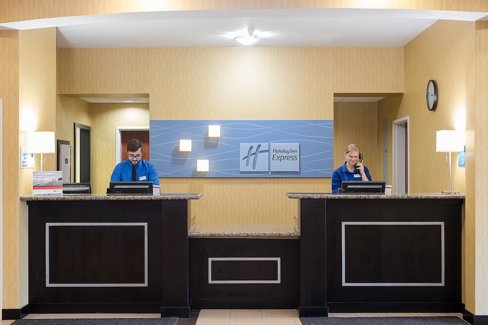holiday inn express and suites lafayette east by ihg