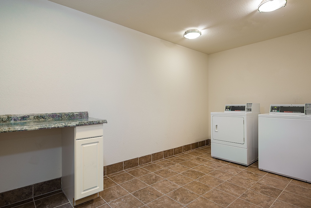 holiday inn express and suites lafayette east by ihg