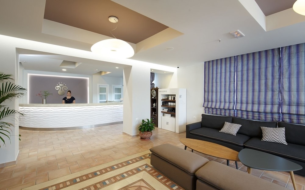 alianthos garden hotel