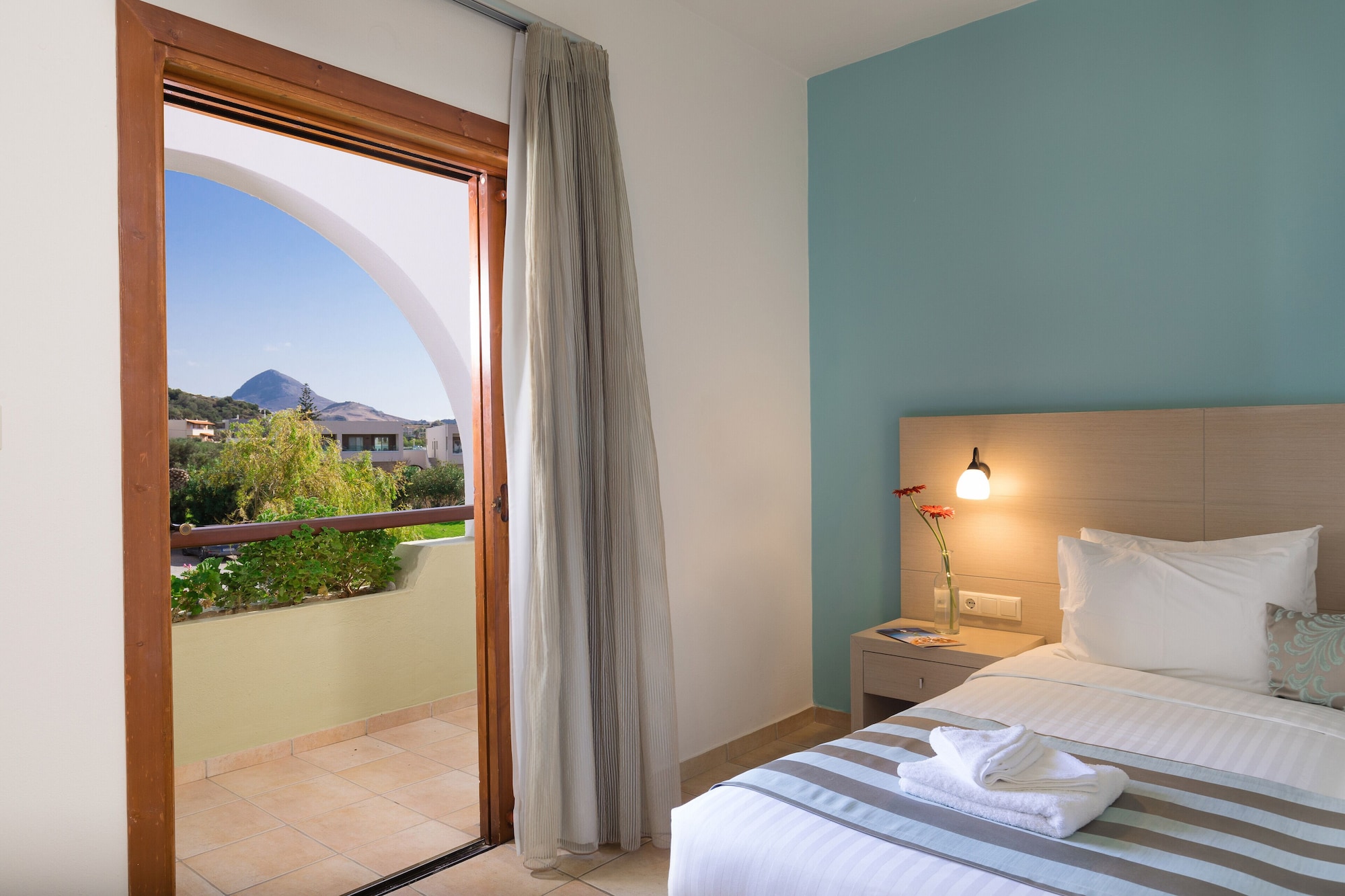 alianthos garden hotel