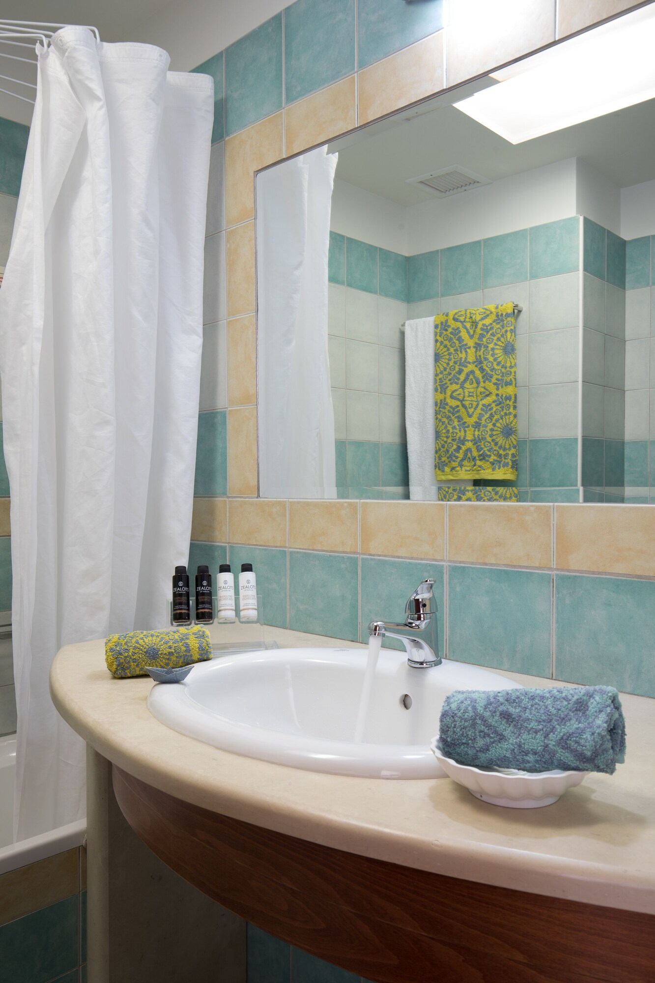 alianthos garden hotel