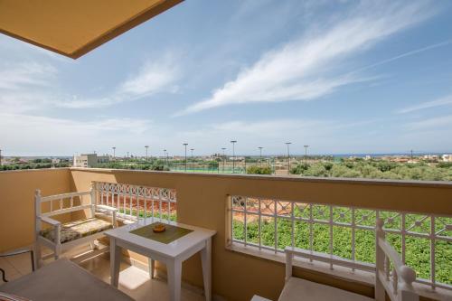 danelis studios and apartments