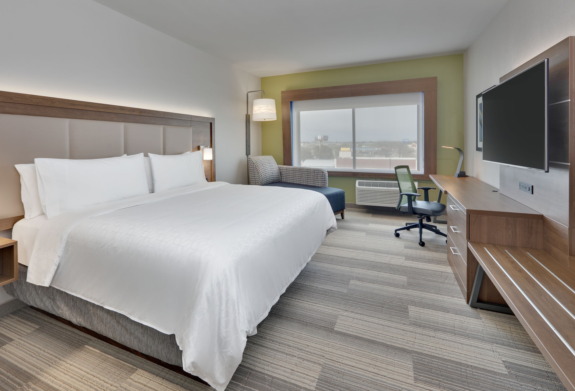 holiday inn express and sts ft worth north northlake
