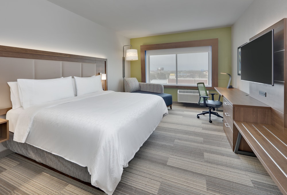 holiday inn express and sts ft worth north northlake
