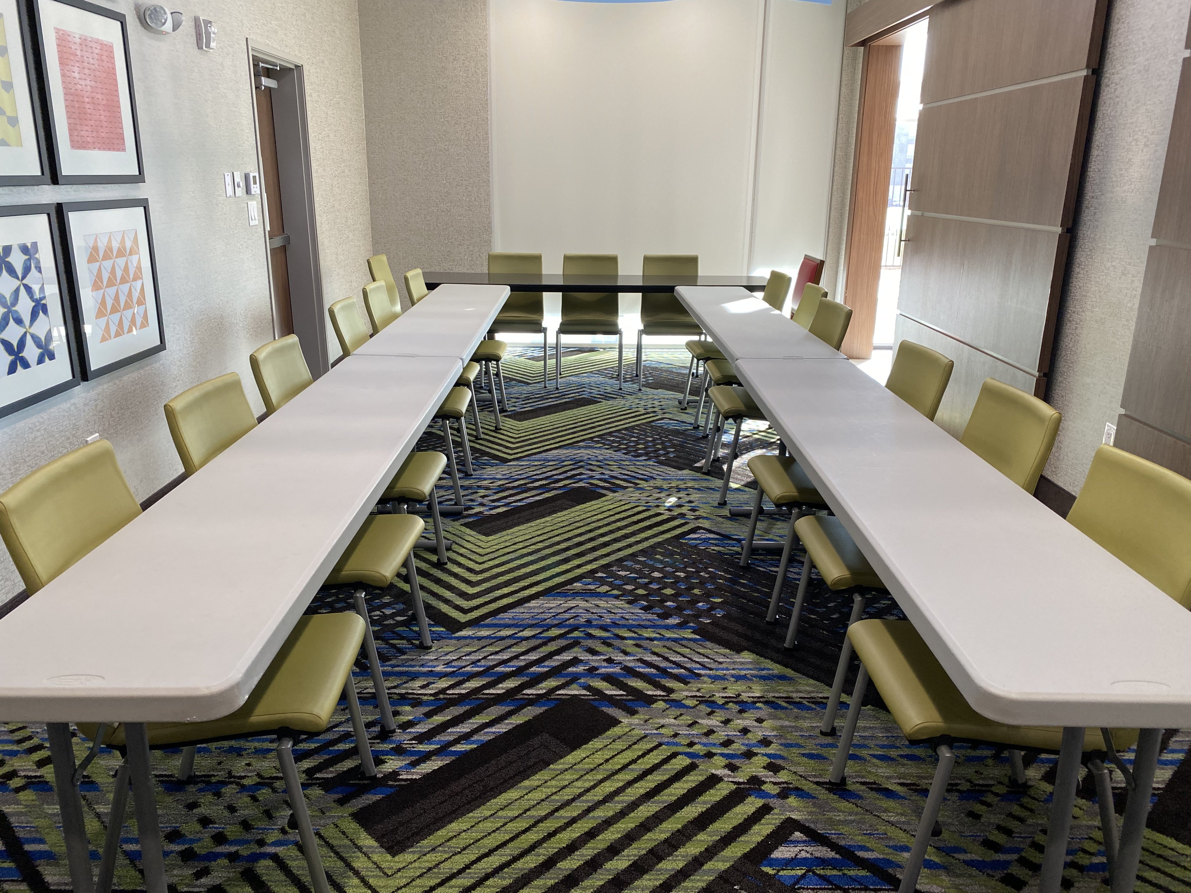 holiday inn express and sts ft worth north northlake
