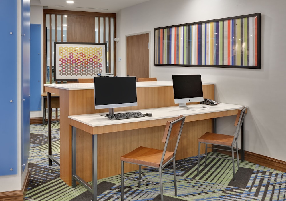 holiday inn express and sts ft worth north northlake