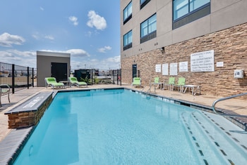 Holiday Inn Express & Sts Ft Worth North-Northlake,Denton>>Dallas,3 star