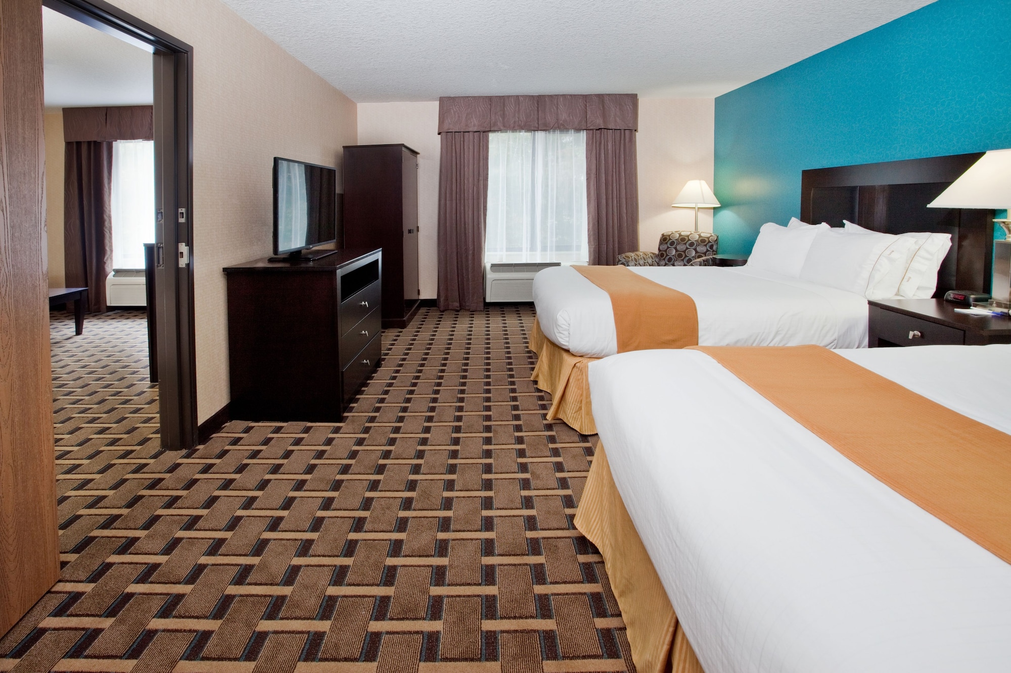 holiday inn express and suites buford ne lake lanier