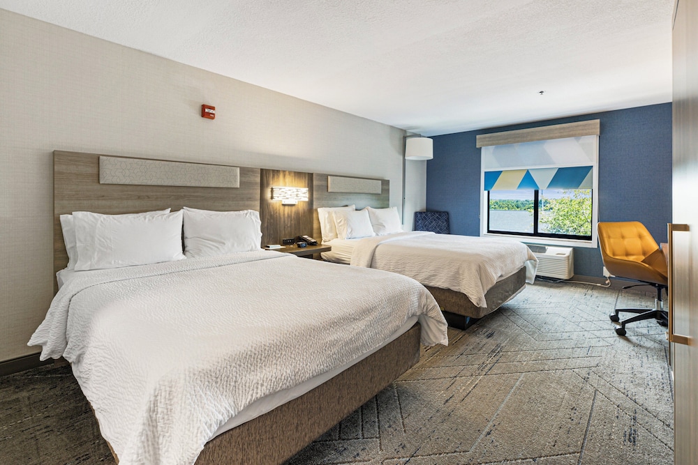 holiday inn express and suites buford ne lake lanier