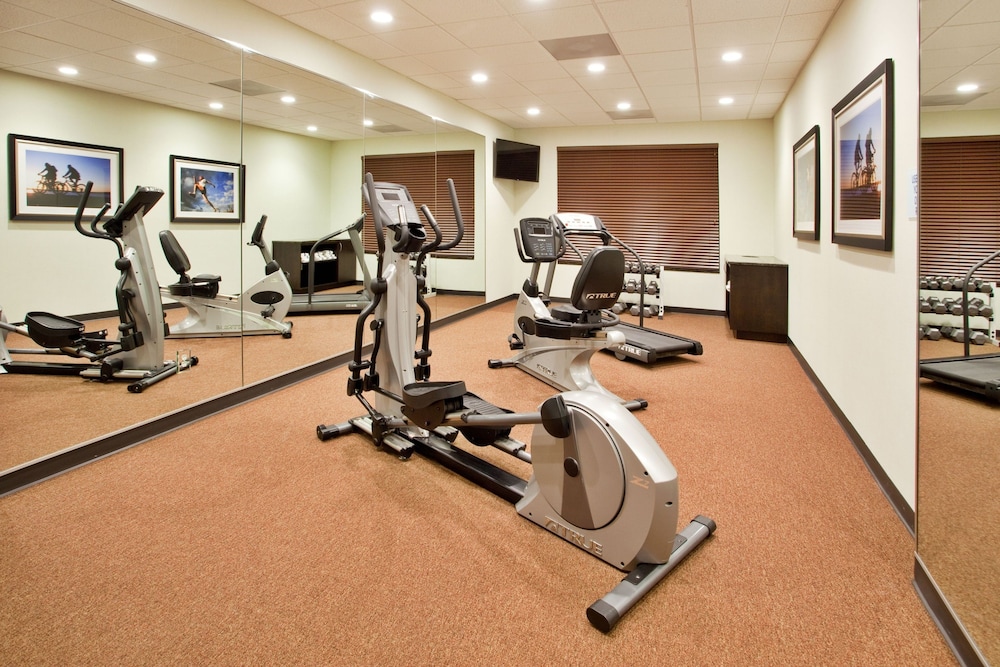 holiday inn express and suites buford ne lake lanier
