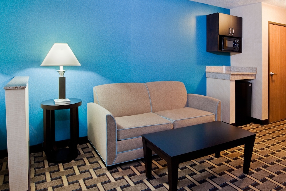 holiday inn express and suites buford ne lake lanier