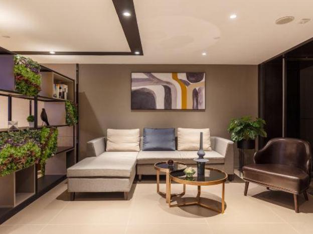 homeinn selected foshan zumiao metro station