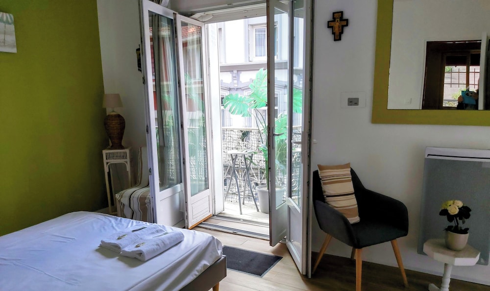 la residence au berceau de bernadette