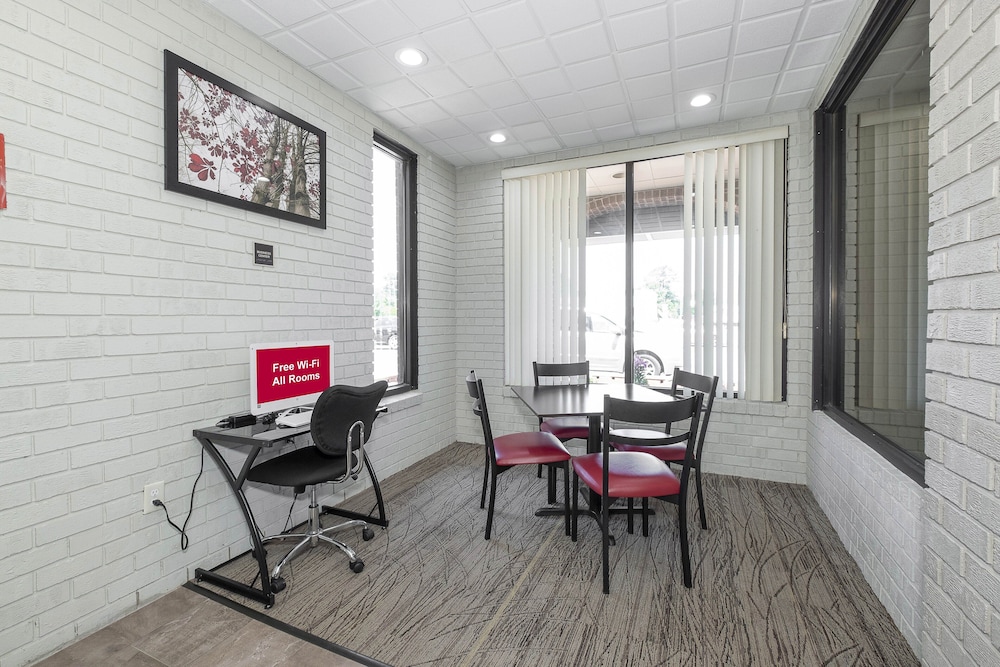 red roof inn roanoke rapids