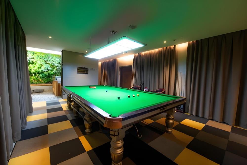 home inn plus subway station zhangzizhong road dongsi beijing
