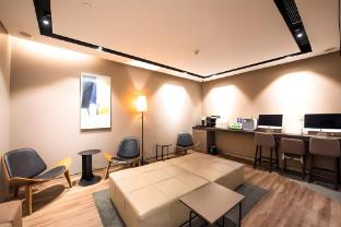 home inn plus subway station zhangzizhong road dongsi beijing