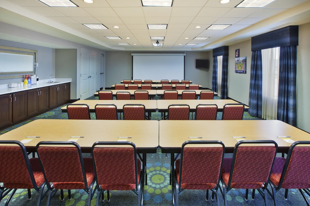 hampton inn and suites elyria