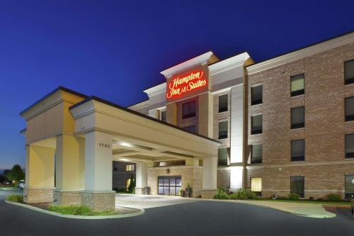 hampton inn and suites elyria