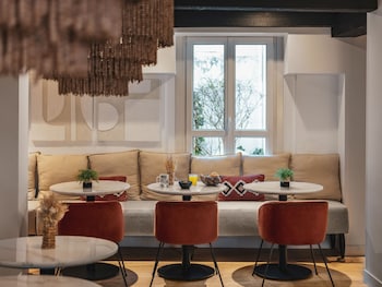 maisons du monde hotel and suites la rochelle