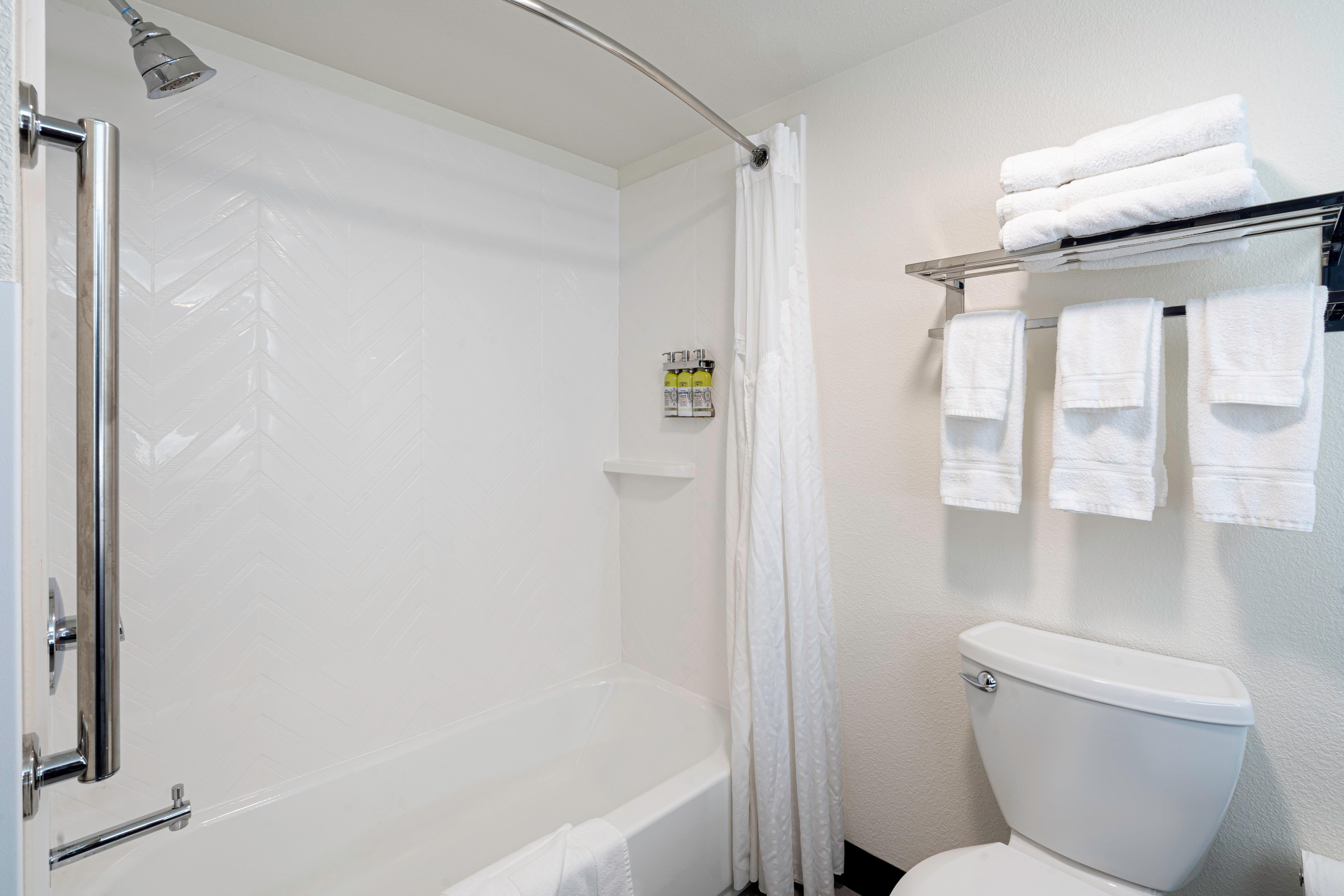 holiday inn and suites wausau rothschild by ihg