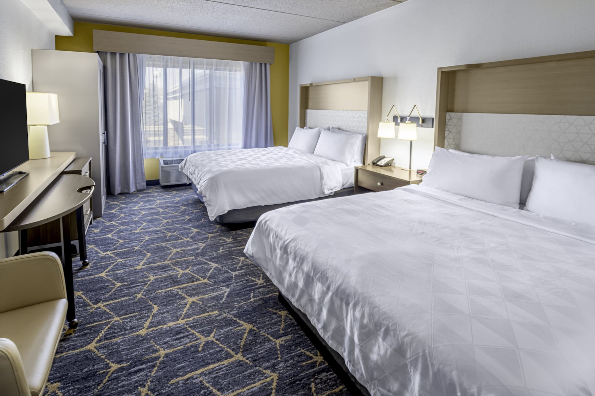 holiday inn and suites wausau rothschild by ihg