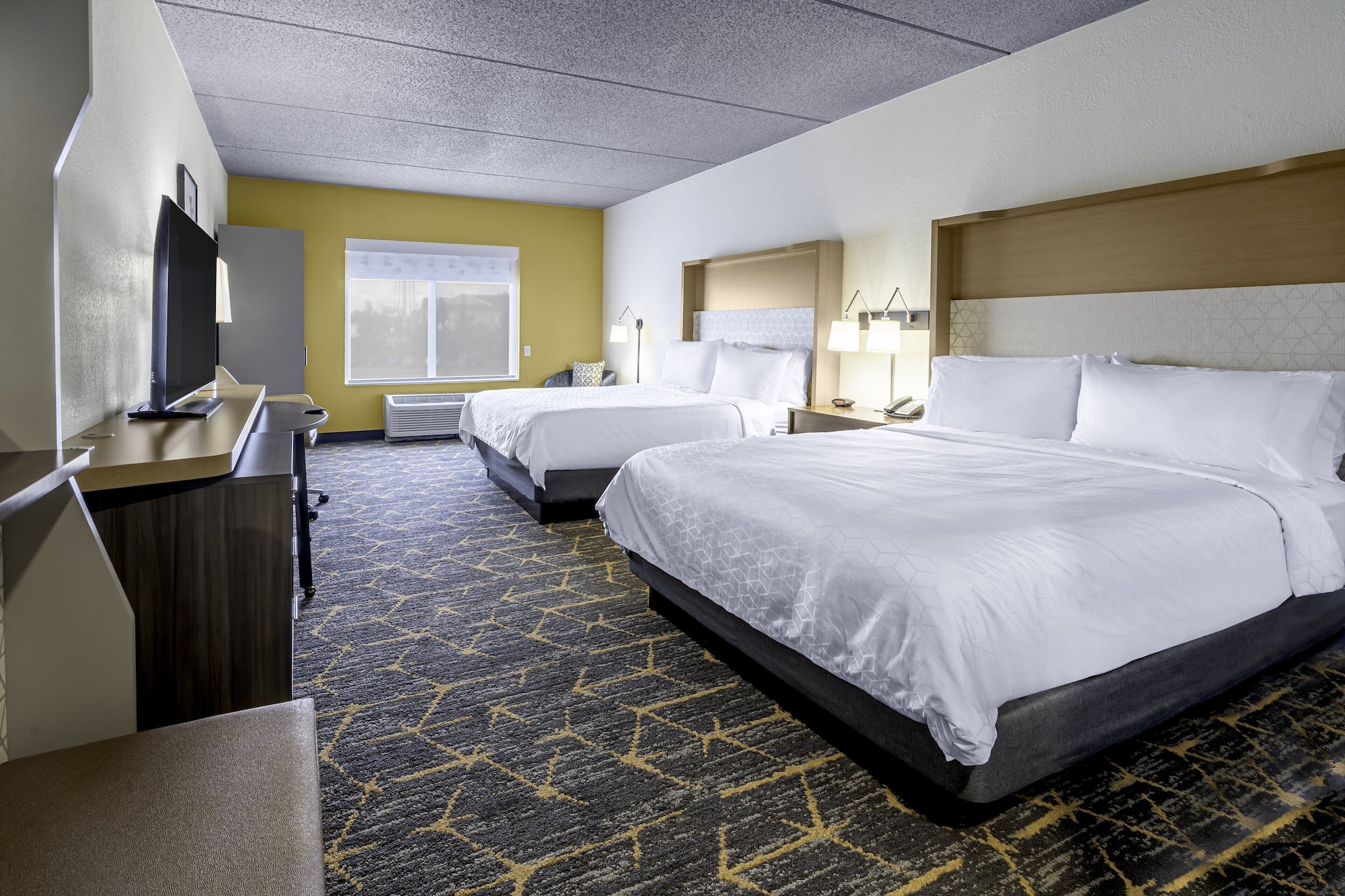 holiday inn and suites wausau rothschild by ihg