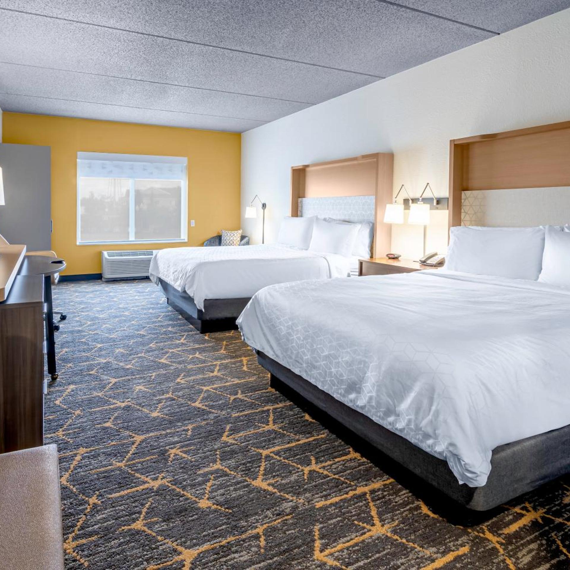 holiday inn and suites wausau rothschild by ihg
