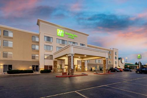 holiday inn and suites wausau rothschild by ihg