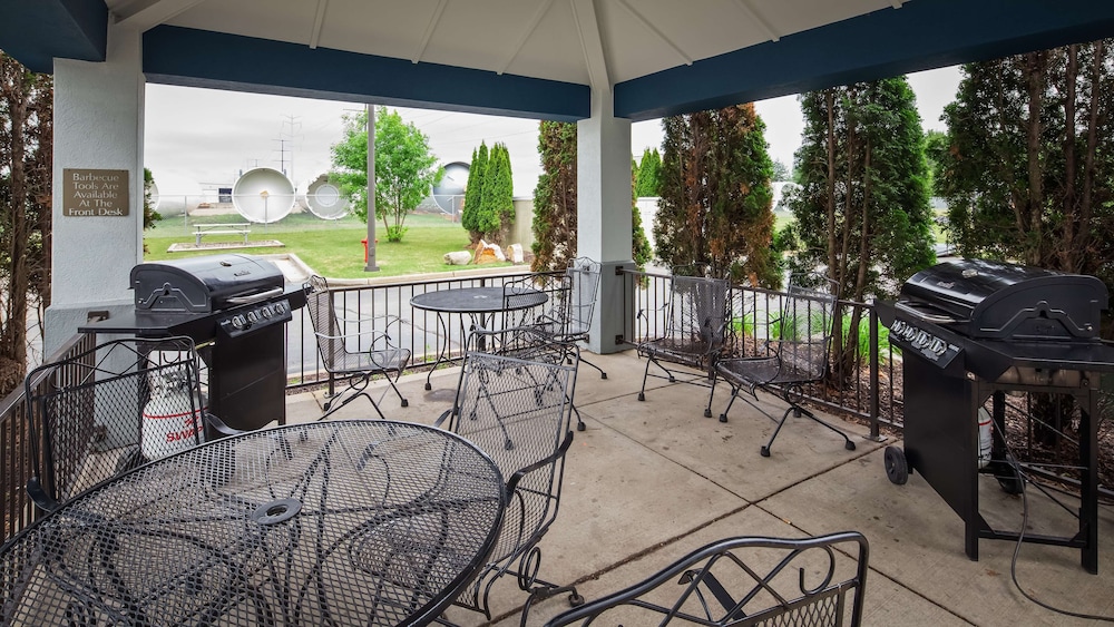 best western plus wausau rothschild hotel