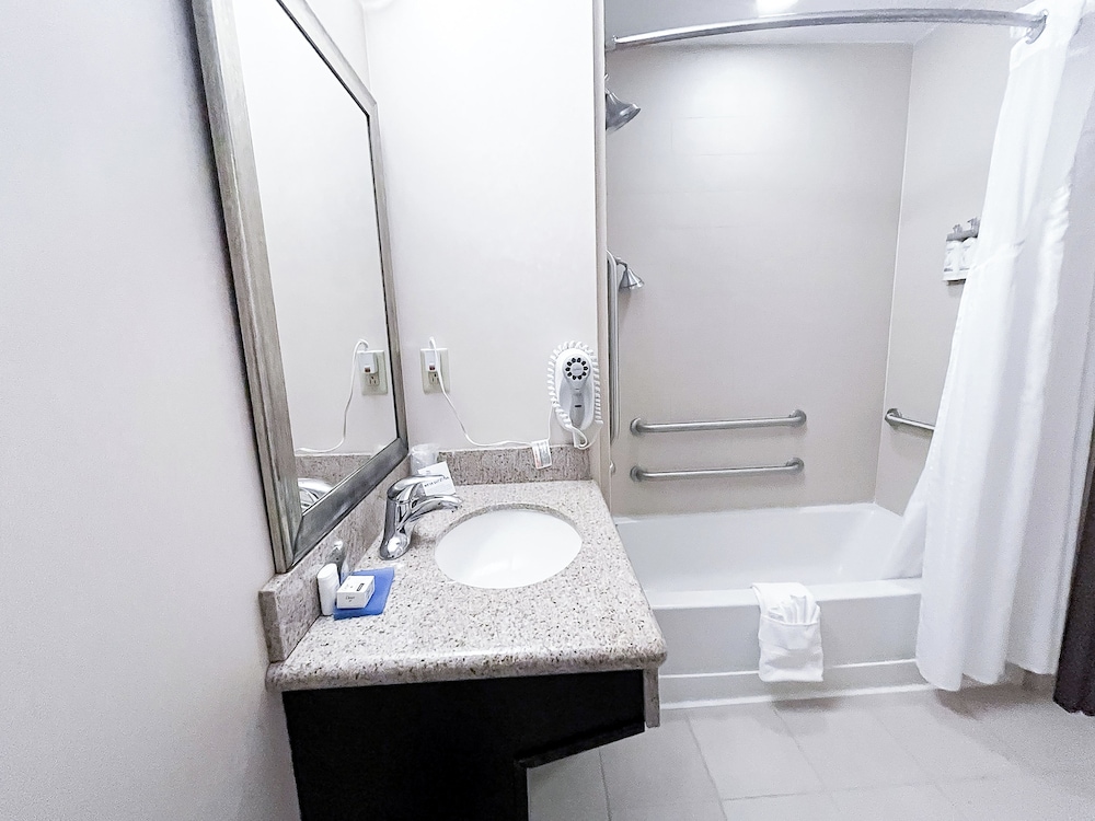 holiday inn express hotel and suites morton peoria a