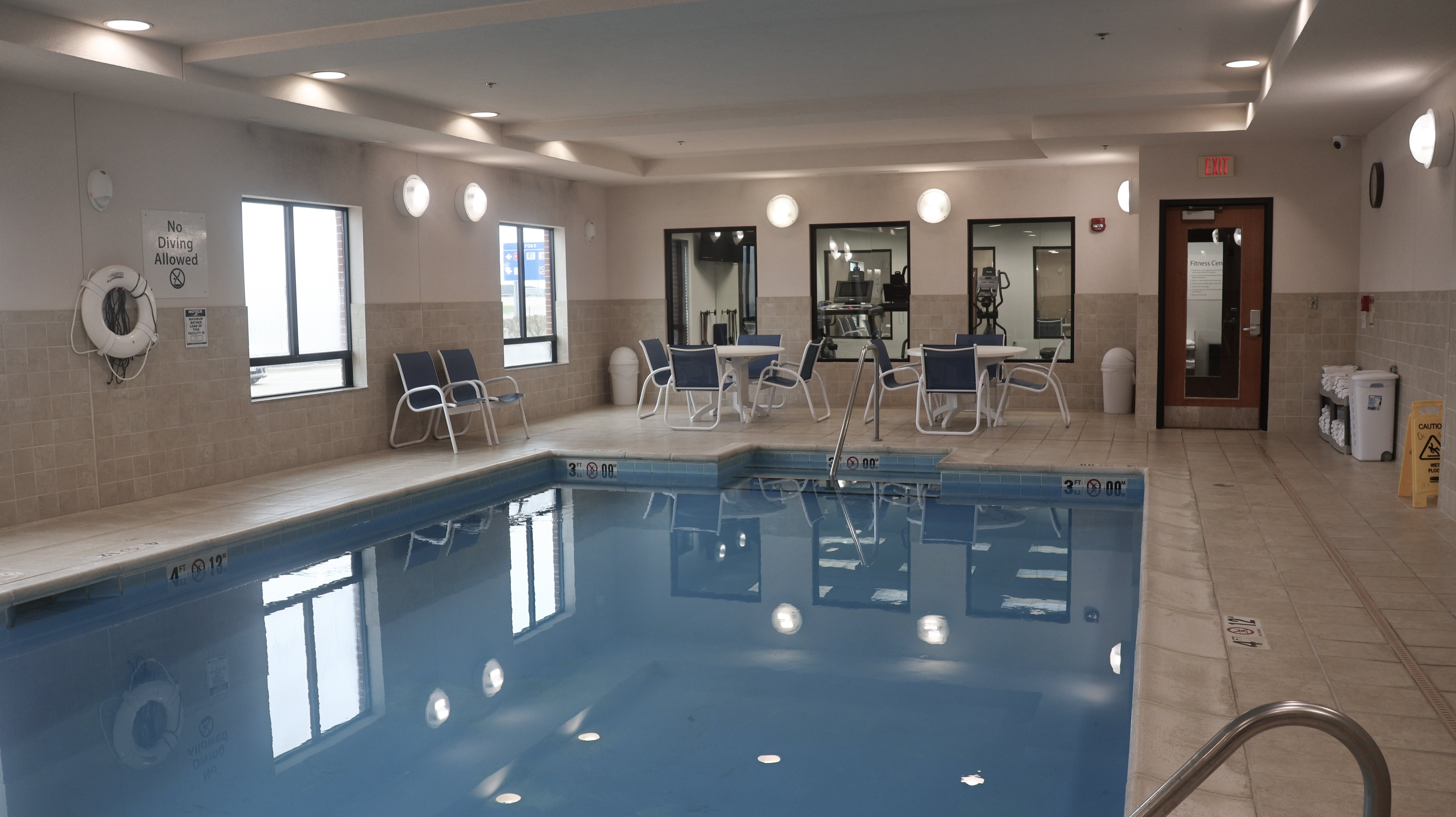 holiday inn express hotel and suites morton peoria a