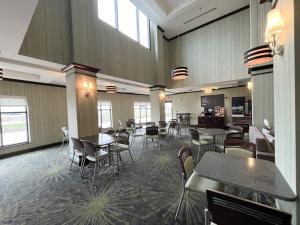 holiday inn express hotel and suites morton peoria a