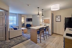 candlewood suites grand prairie by ihg