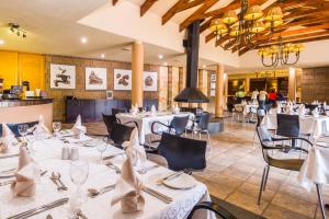 Aha Alpine Heath Resort,Bonjaneni>>Bergville,4 star