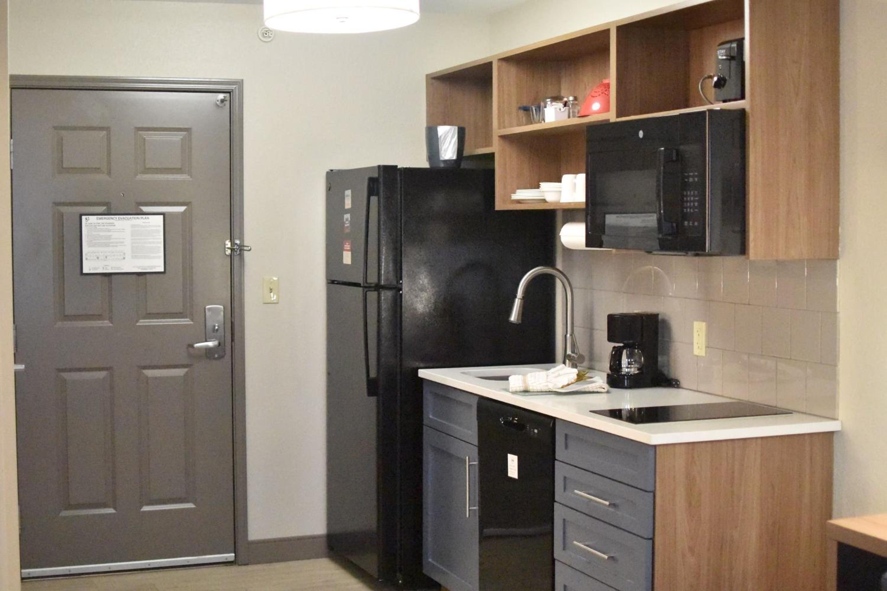 candlewood suites fayetteville by ihg