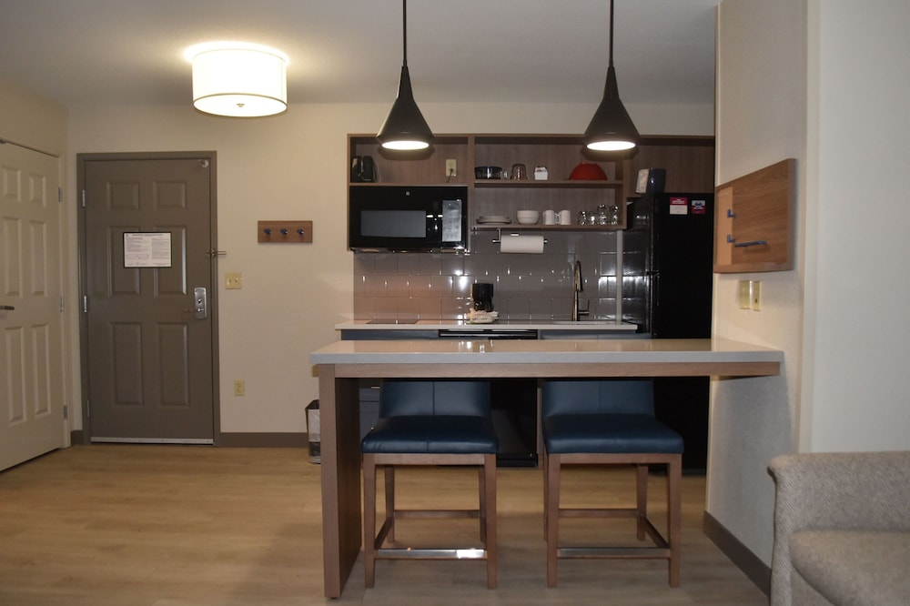 candlewood suites fayetteville by ihg