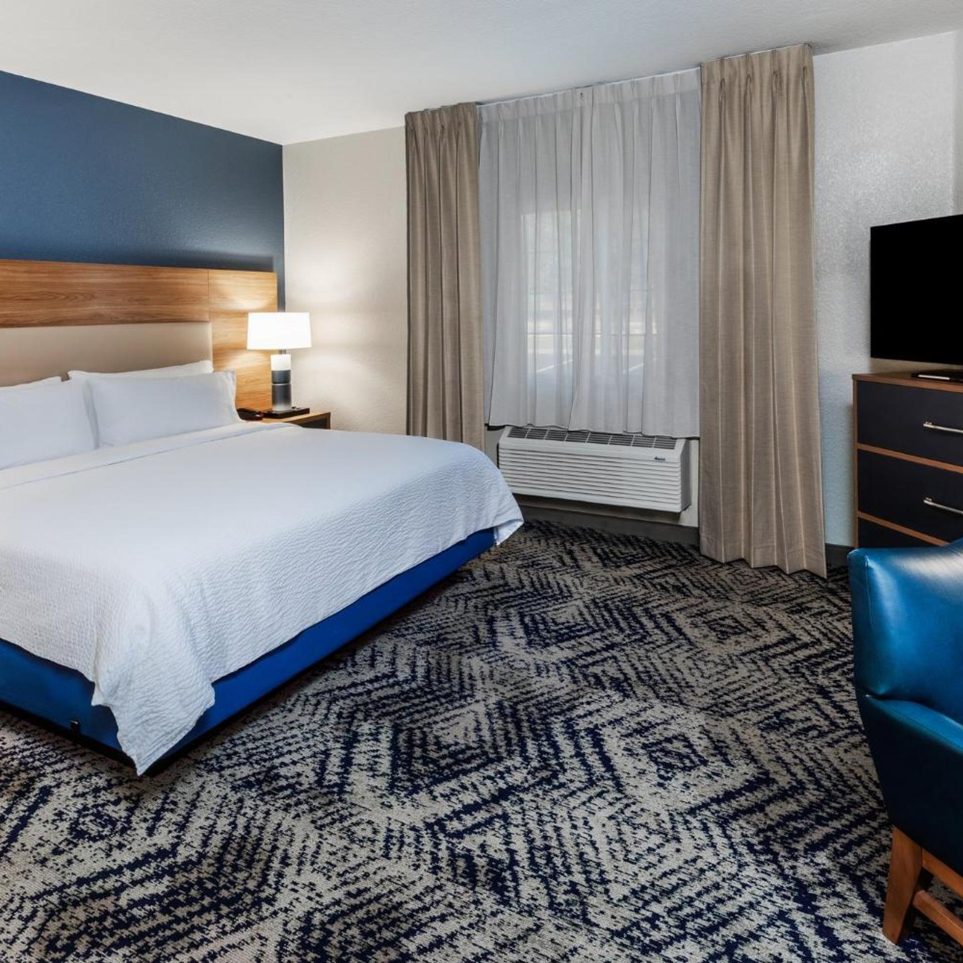 candlewood suites fayetteville by ihg