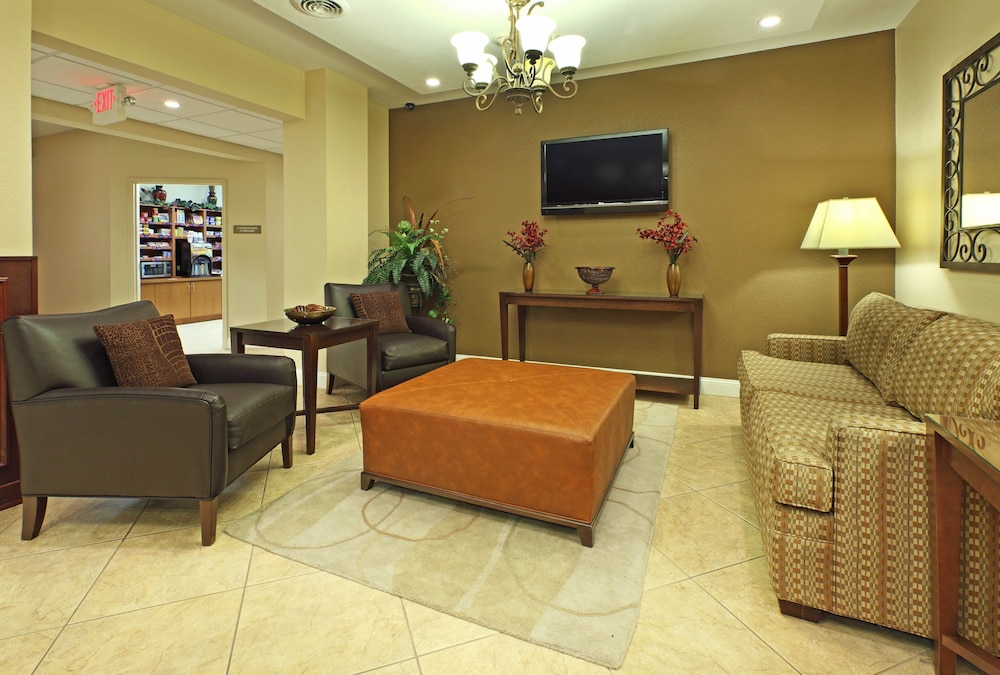 candlewood suites fayetteville by ihg