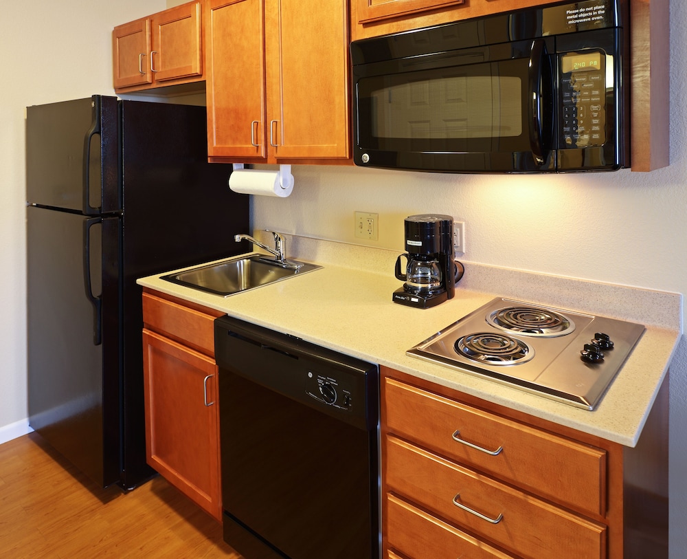 candlewood suites fayetteville by ihg