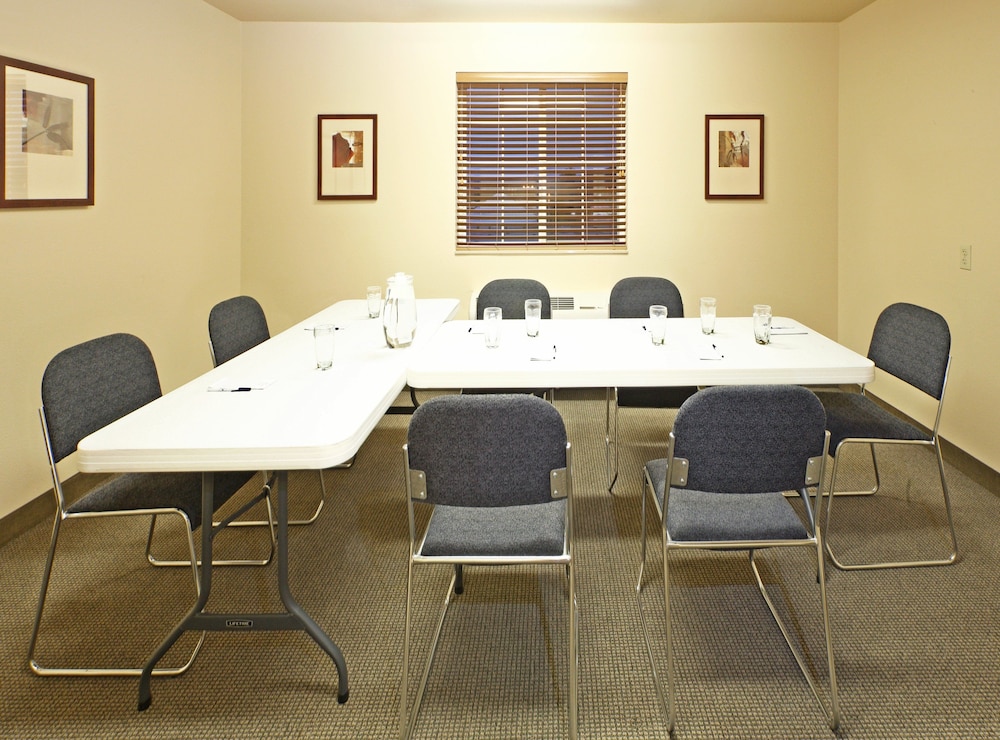candlewood suites fayetteville by ihg