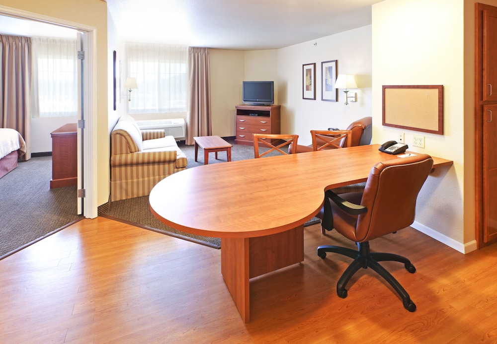 candlewood suites fayetteville by ihg