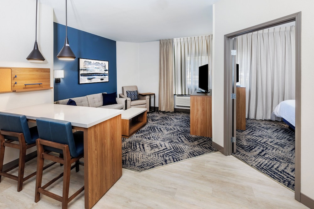 candlewood suites fayetteville by ihg