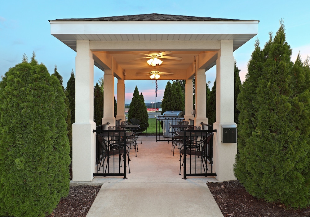 candlewood suites fayetteville by ihg
