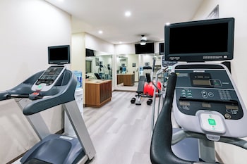 Candlewood Suites Fayetteville By Ihg,Washington>>Bentonville - Fayetteville,3 star