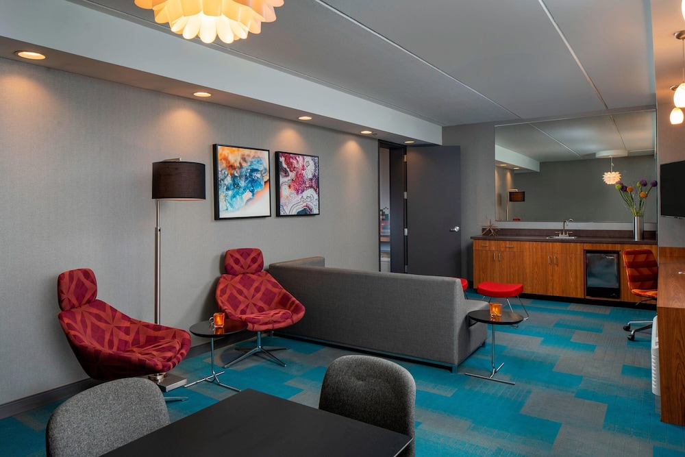 aloft rogers bentonville