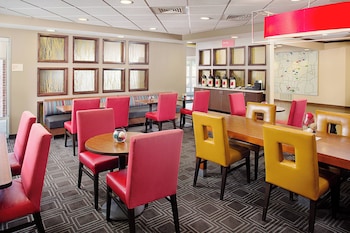 towneplace suites by marriott fayetteville north