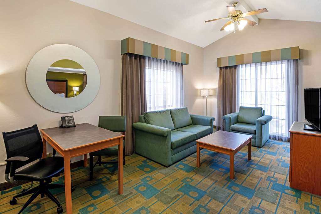 la quinta inn by wyndham amarillo mid city