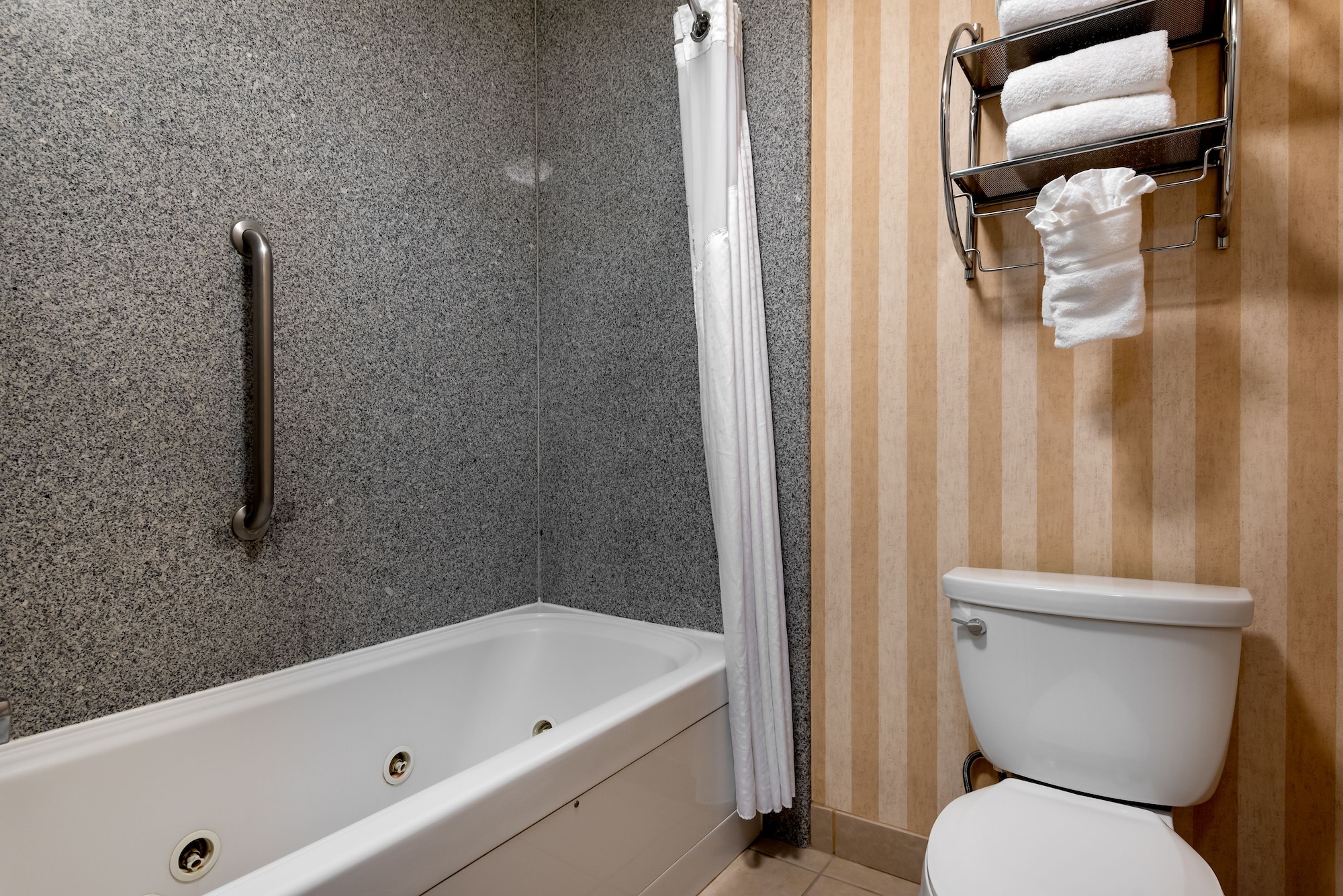 holiday inn express and suites lathrop by ihg