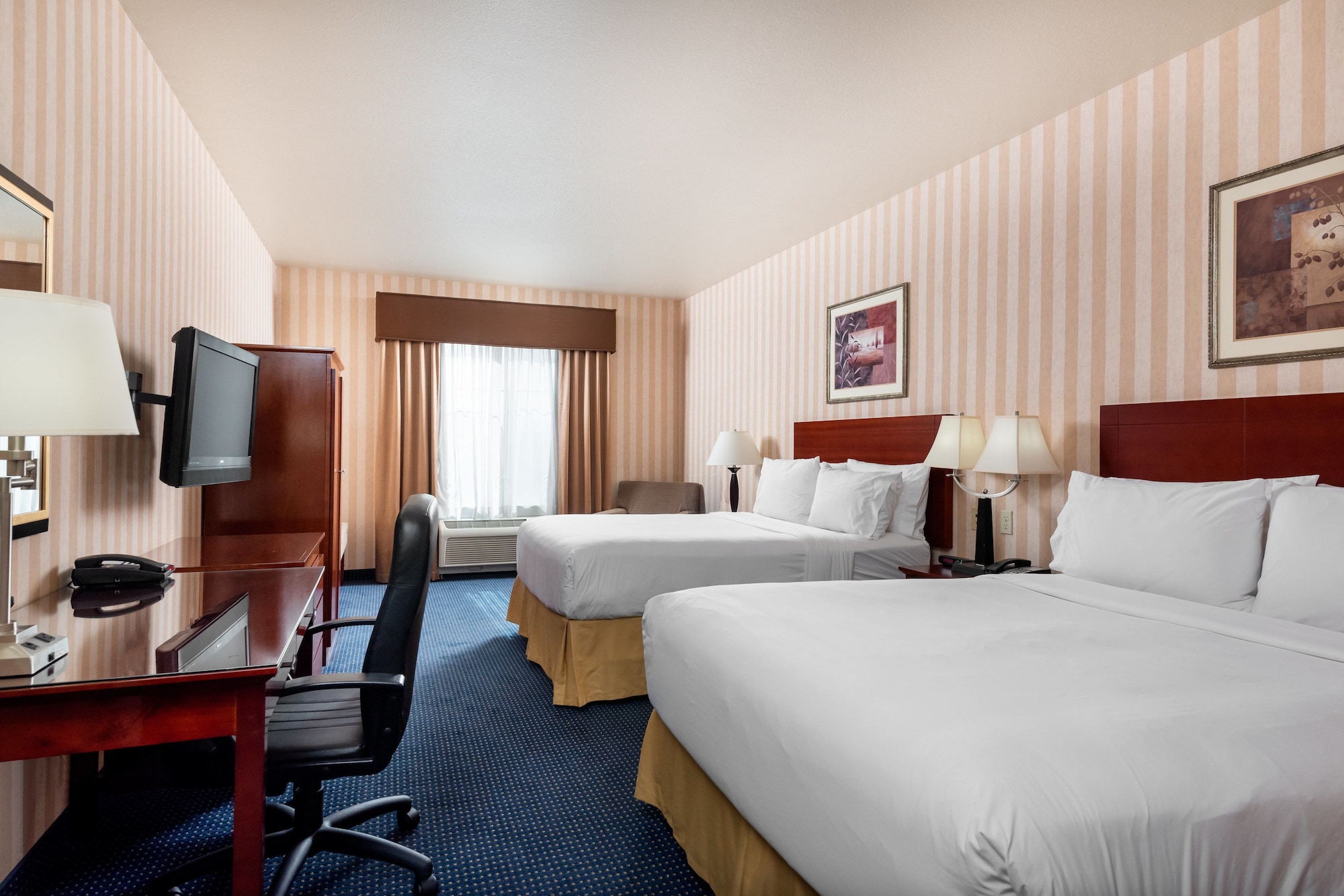 holiday inn express and suites lathrop by ihg